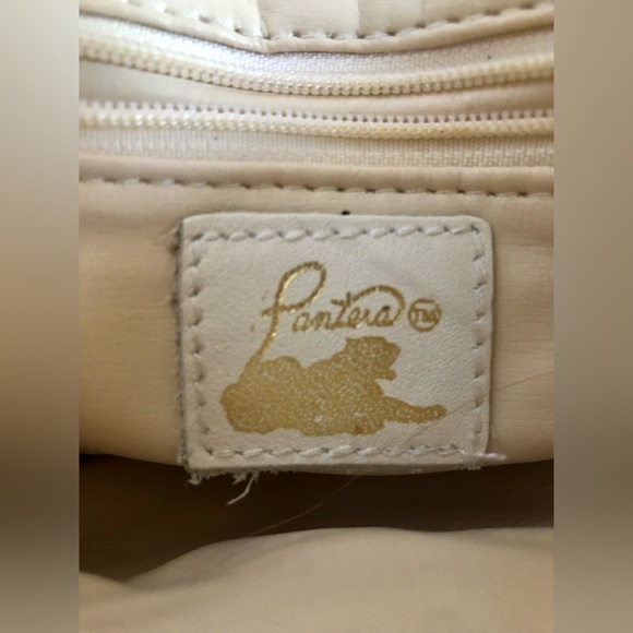 Vintage Pantera White Leather Semi Circle Purse with Leather & Gold Chain Strap - Picture 8 of 14